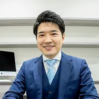 藤本　靖貴